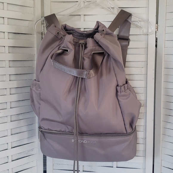 Beyond Yoga Gray 100% Polyester Convertible Backpack/Shoulder Bag  New main image 5